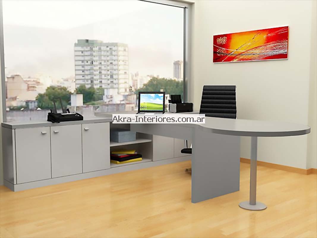 Los escritorios para oficina. Fabricamos tu escritorio para oficina en madera. Renueve los muebles con Akra Interiores. Hacemos los muebles que necesite a medida. Escritorios para PC. Se pueden encontrar los simples, que son de una sola pieza, y los ensamblados de dos piezas. También se puede escoger entre los modelos que poseen forma recta, ovalada esquinera. Los más sencillos poseen debajo de la superficie principal solo cajones, y otros que son más complejos incluyen, encima de la superficie principal, estanterías, es decir, que es a la vez un escritorio y armario